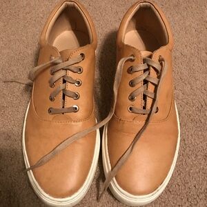 Barely worn tan Nisolo sneakers. Size 8